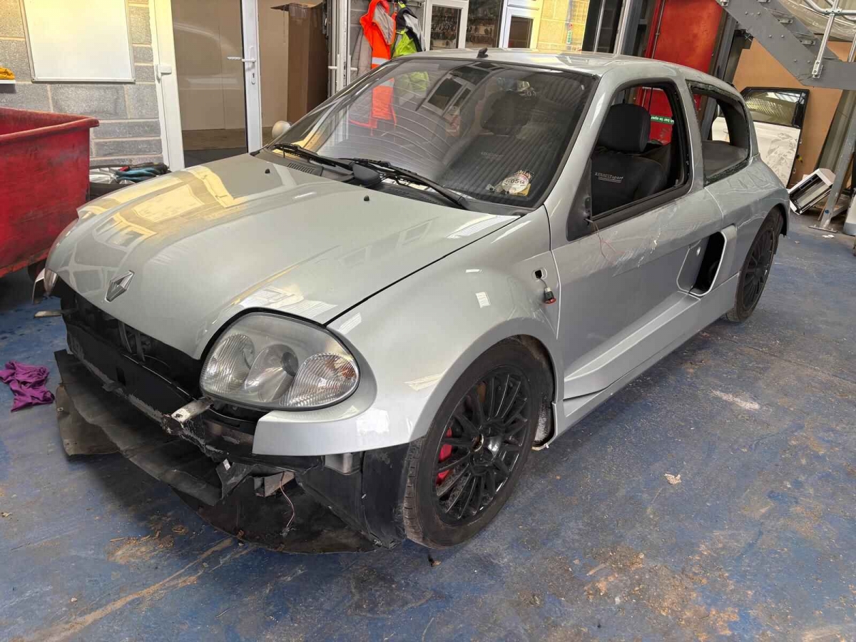 RENAULT CLIO