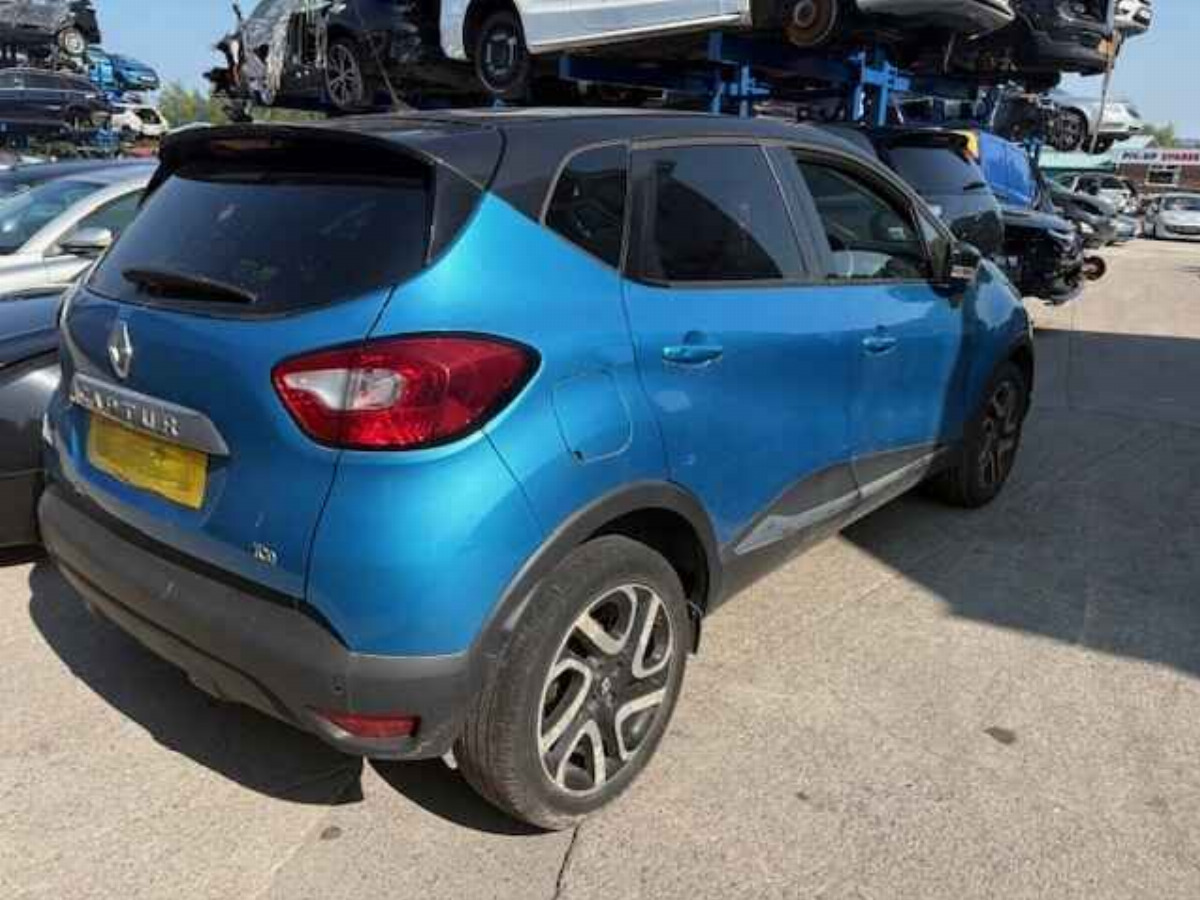 RENAULT CAPTUR