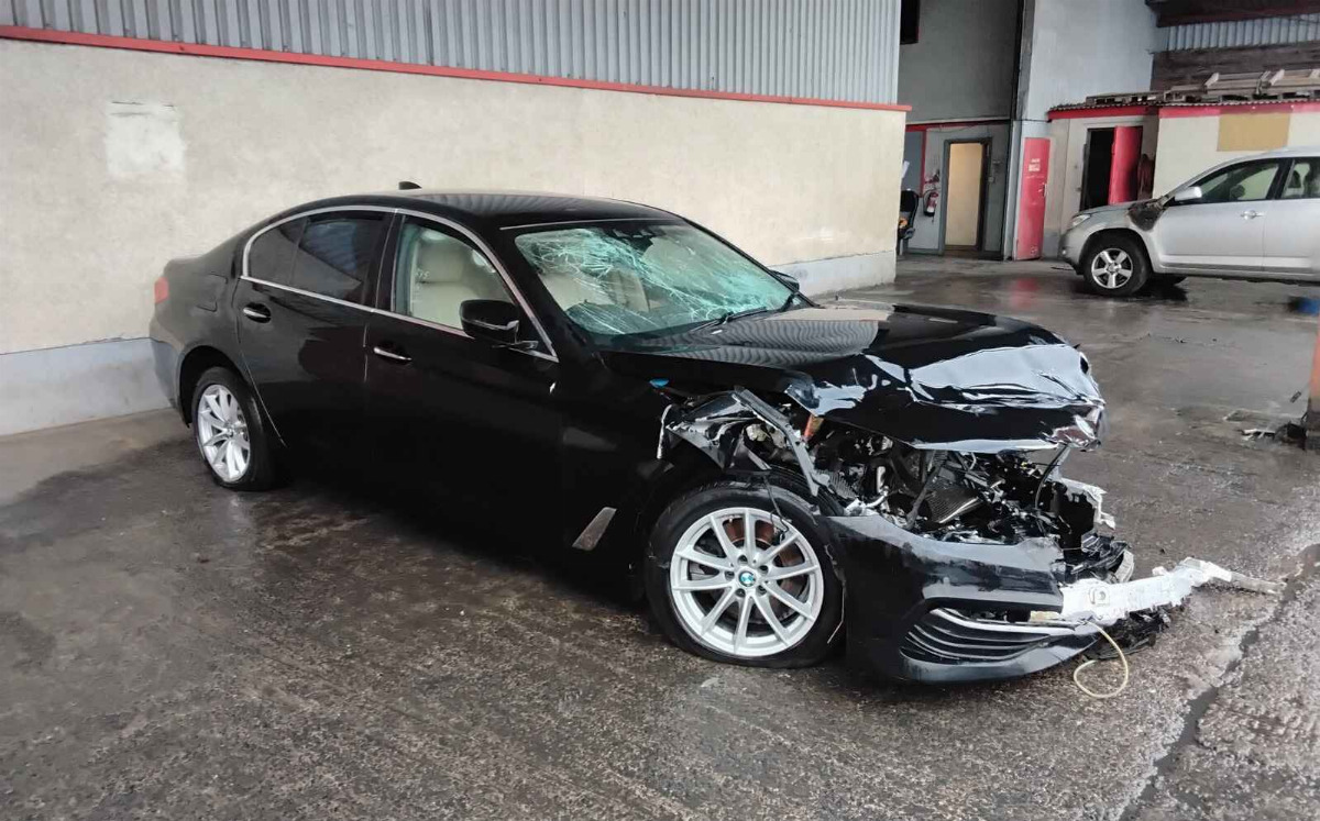 BMW 5 SERIES