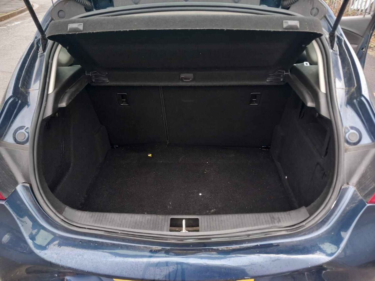 VAUXHALL ASTRA