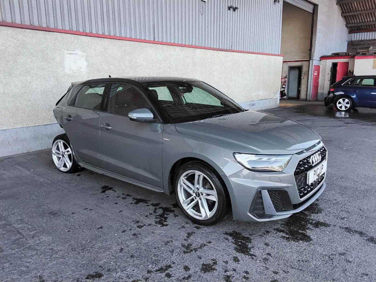 AUDI A1