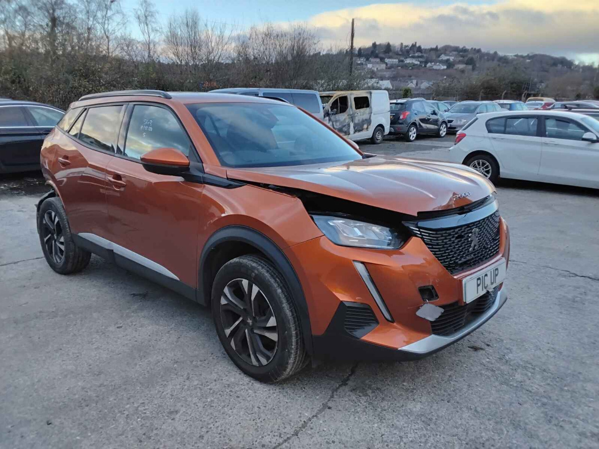 PEUGEOT 2008