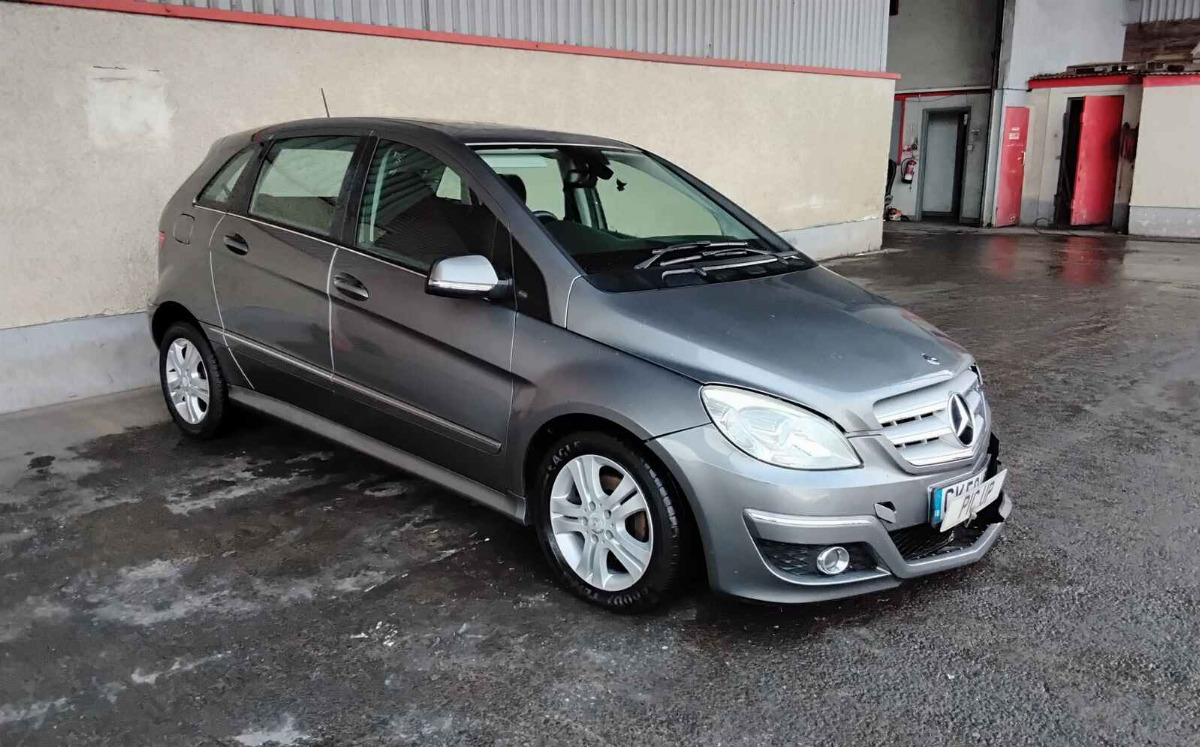 MERCEDES B-CLASS