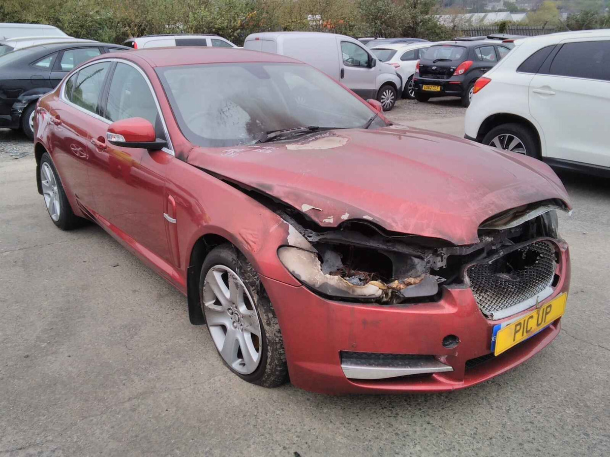JAGUAR XF