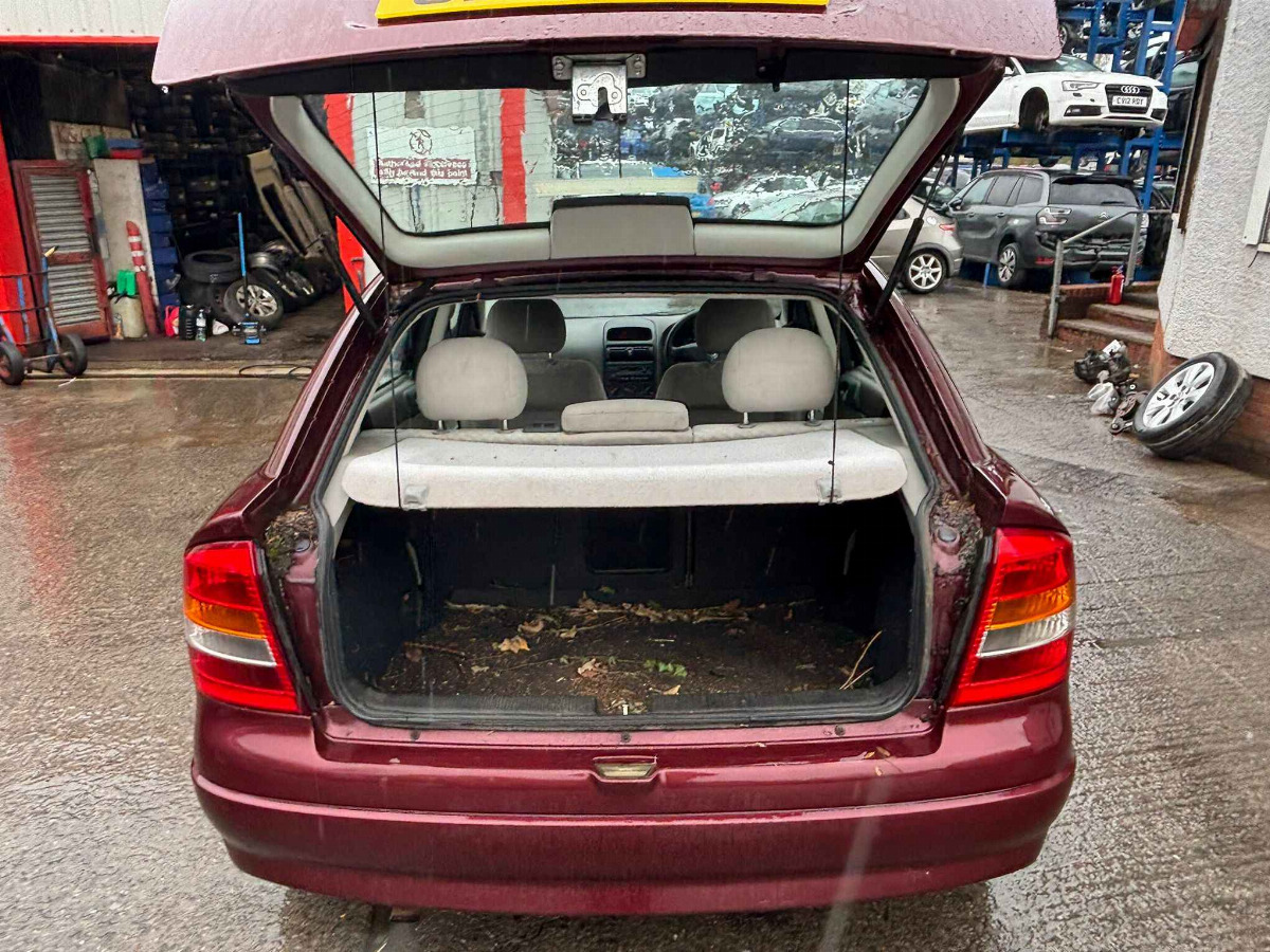VAUXHALL ASTRA