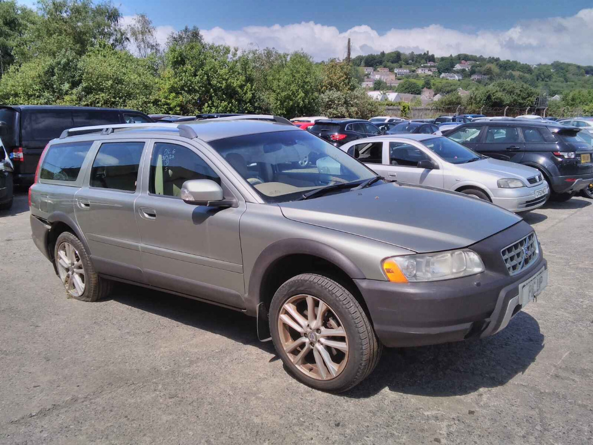VOLVO XC70