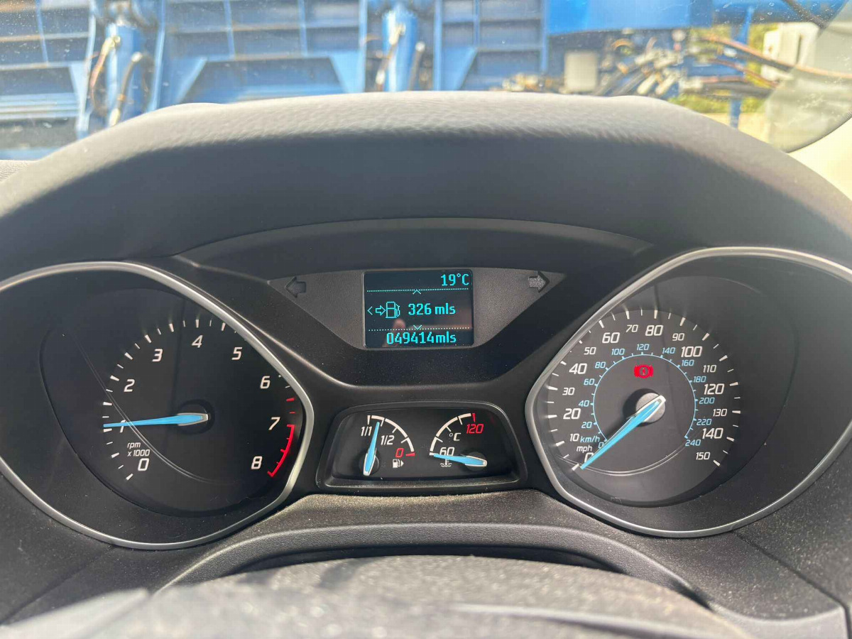 FORD FOCUS