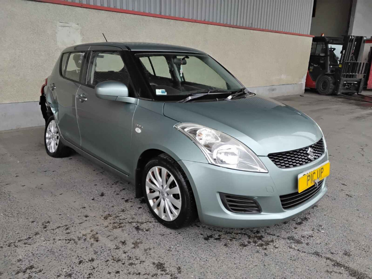 SUZUKI SWIFT