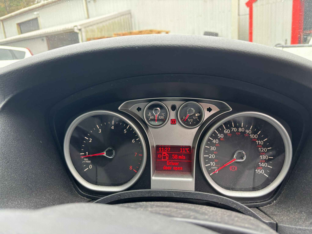 FORD FOCUS