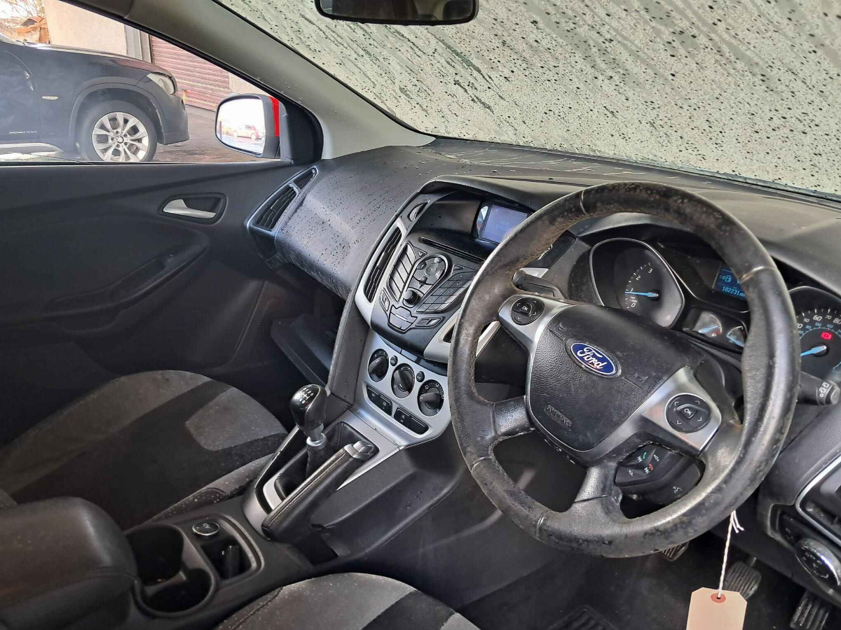 FORD FOCUS