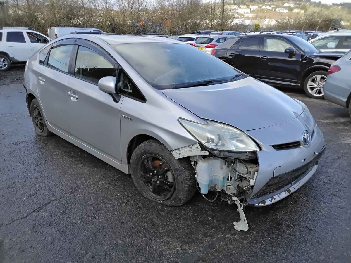 TOYOTA PRIUS HYBRID