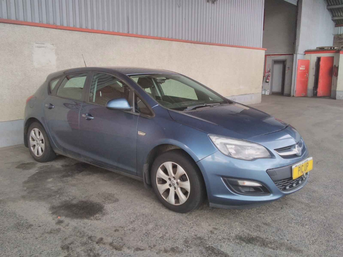 VAUXHALL ASTRA