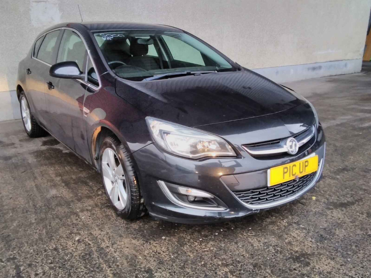 VAUXHALL ASTRA