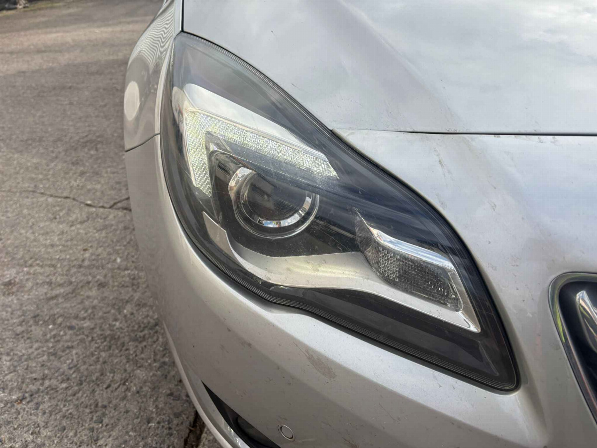 VAUXHALL INSIGNIA