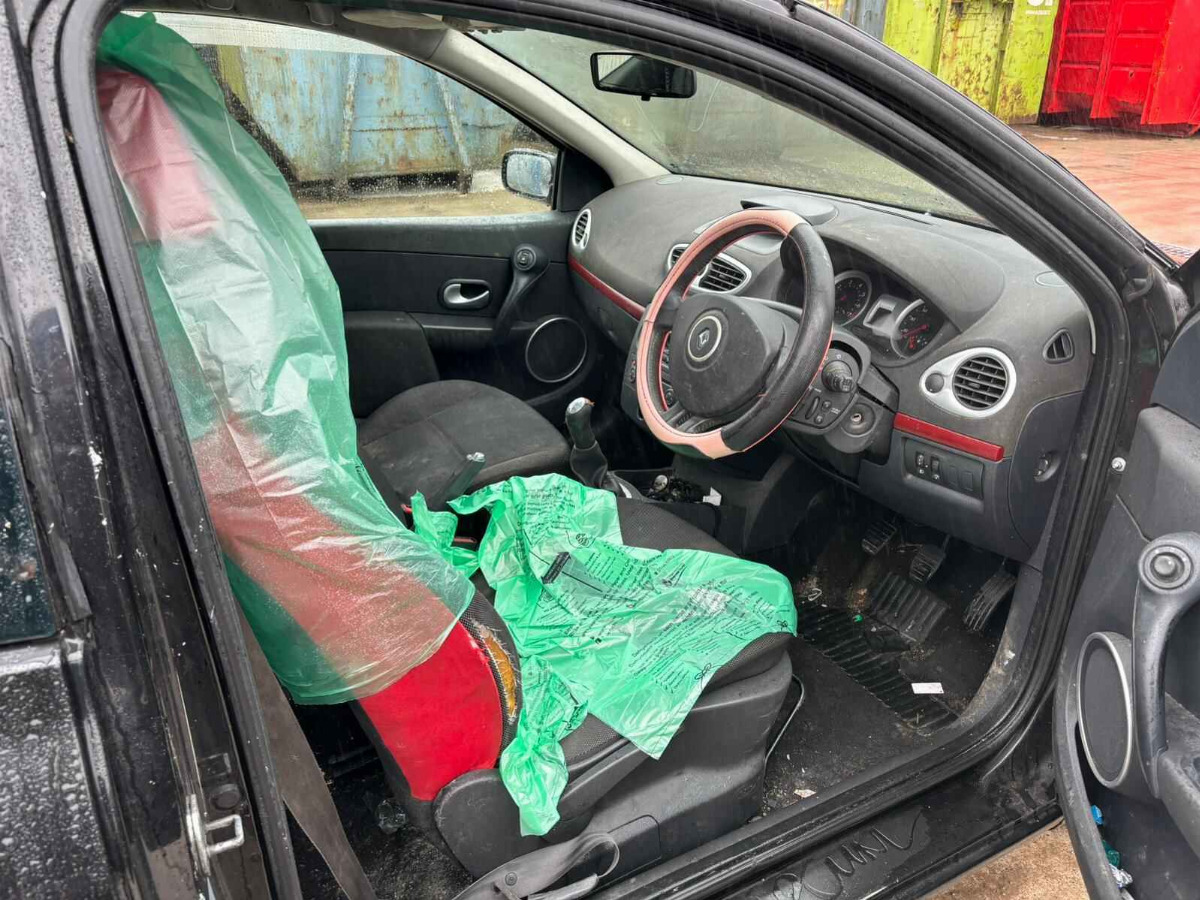 RENAULT CLIO