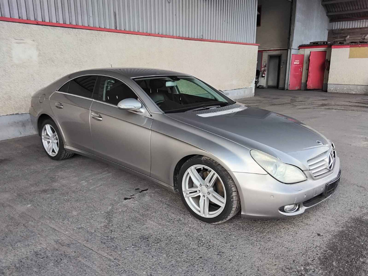 MERCEDES CLS
