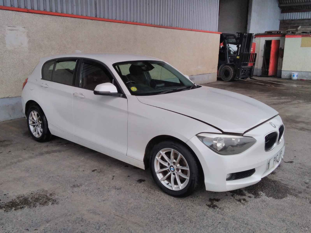 BMW 1 SERIES