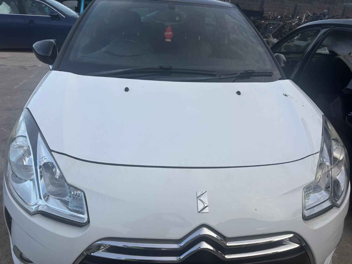 CITROEN DS3