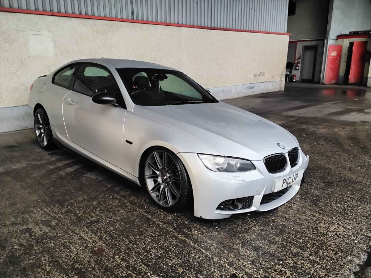 BMW 3 SERIES