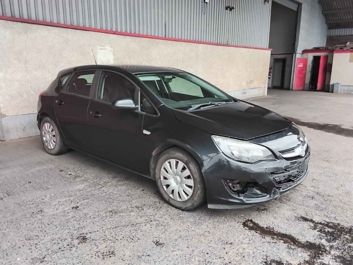VAUXHALL ASTRA
