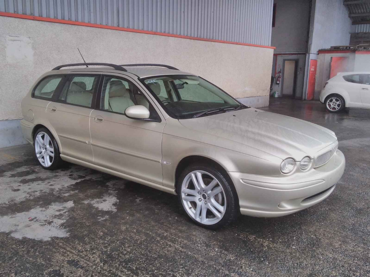 JAGUAR X-TYPE