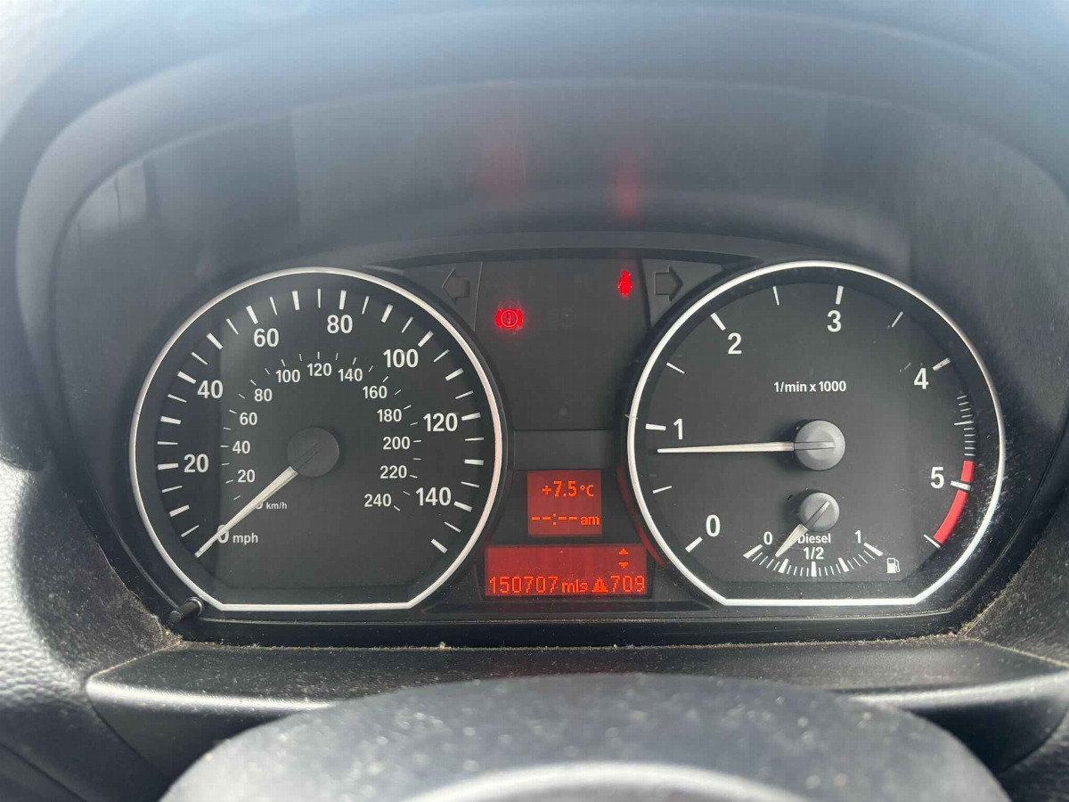 BMW 1 SERIES
