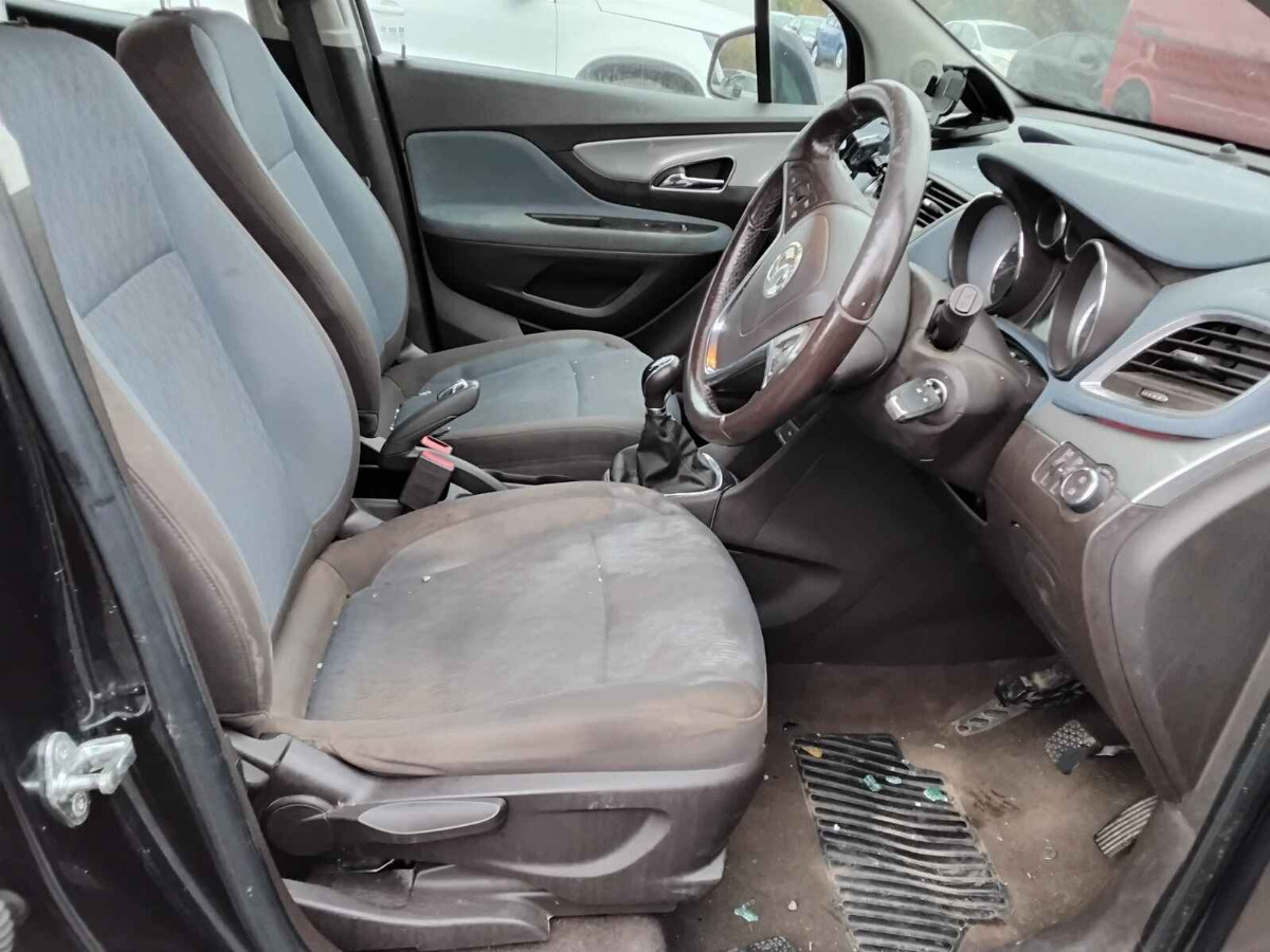 VAUXHALL MOKKA