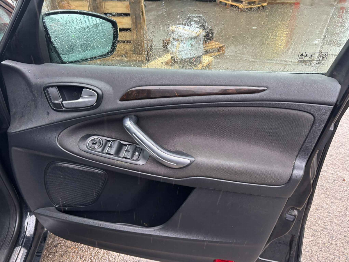 FORD GALAXY