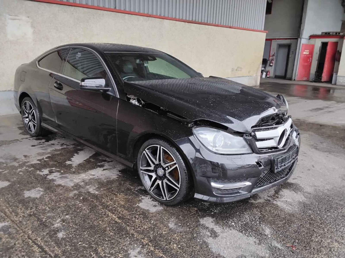 MERCEDES C-CLASS