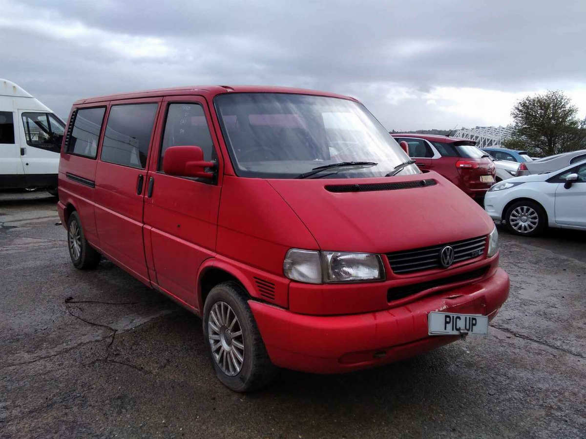 VOLKSWAGEN caravelle 