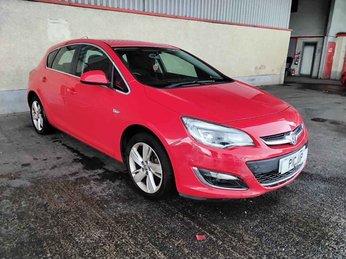 VAUXHALL ASTRA