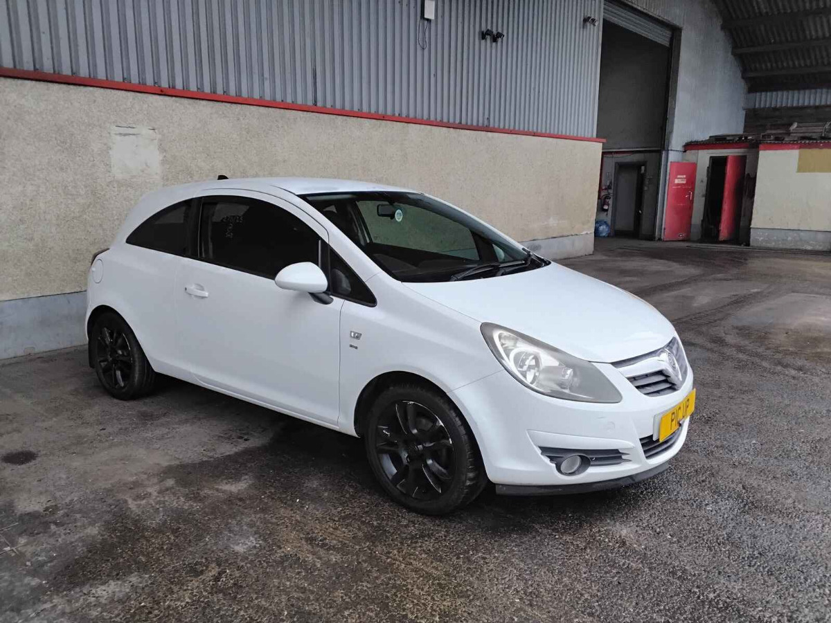 VAUXHALL CORSA