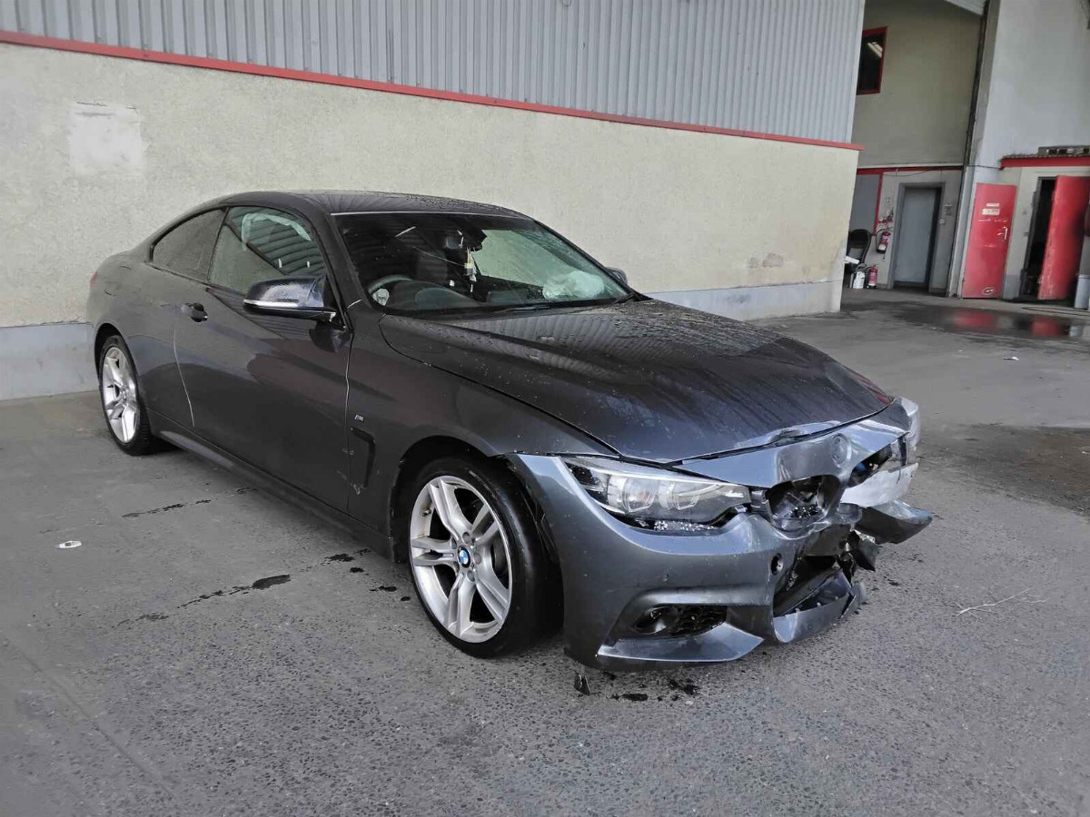 BMW 4 SERIES
