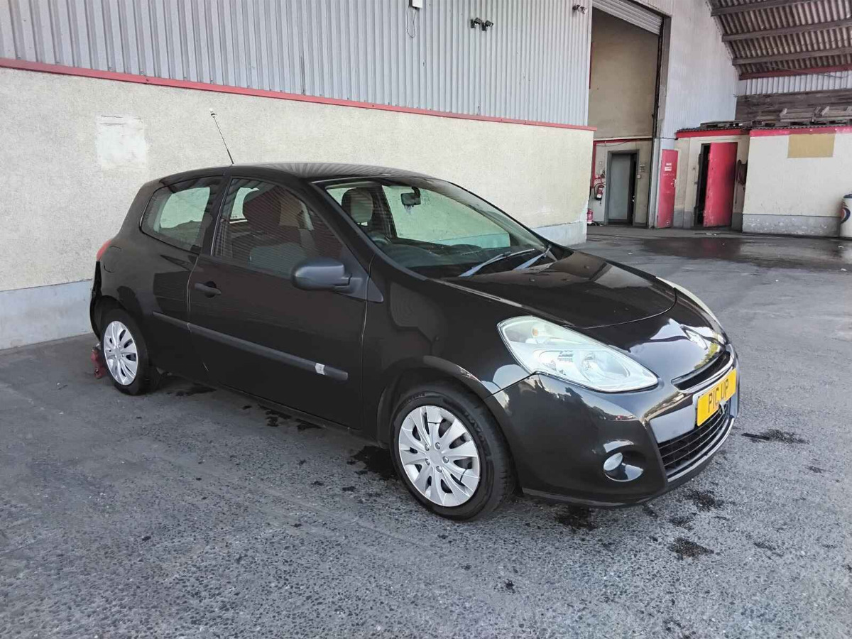 RENAULT CLIO