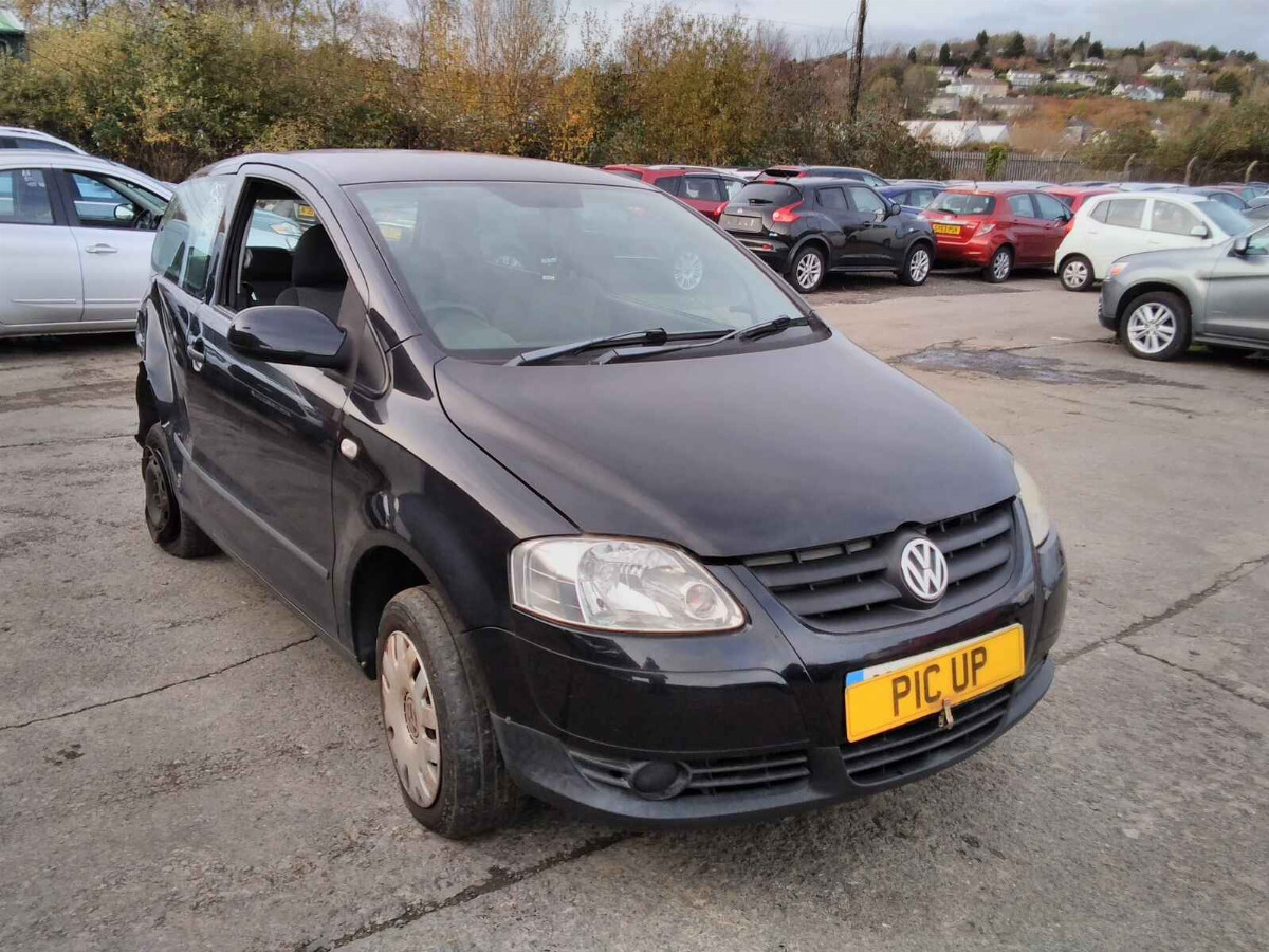 VOLKSWAGEN FOX