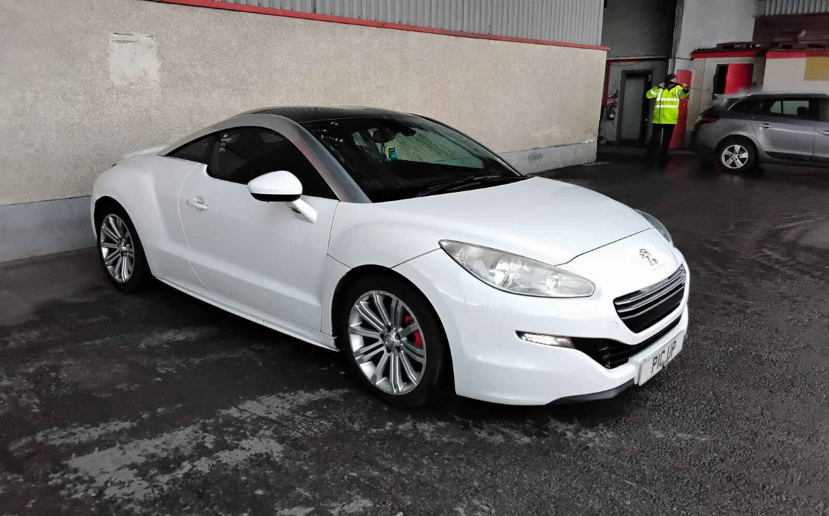 PEUGEOT RCZ 