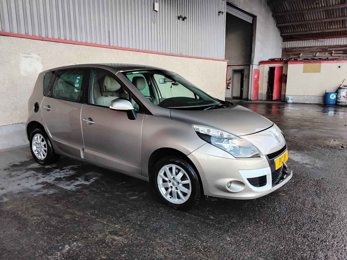 RENAULT SCENIC