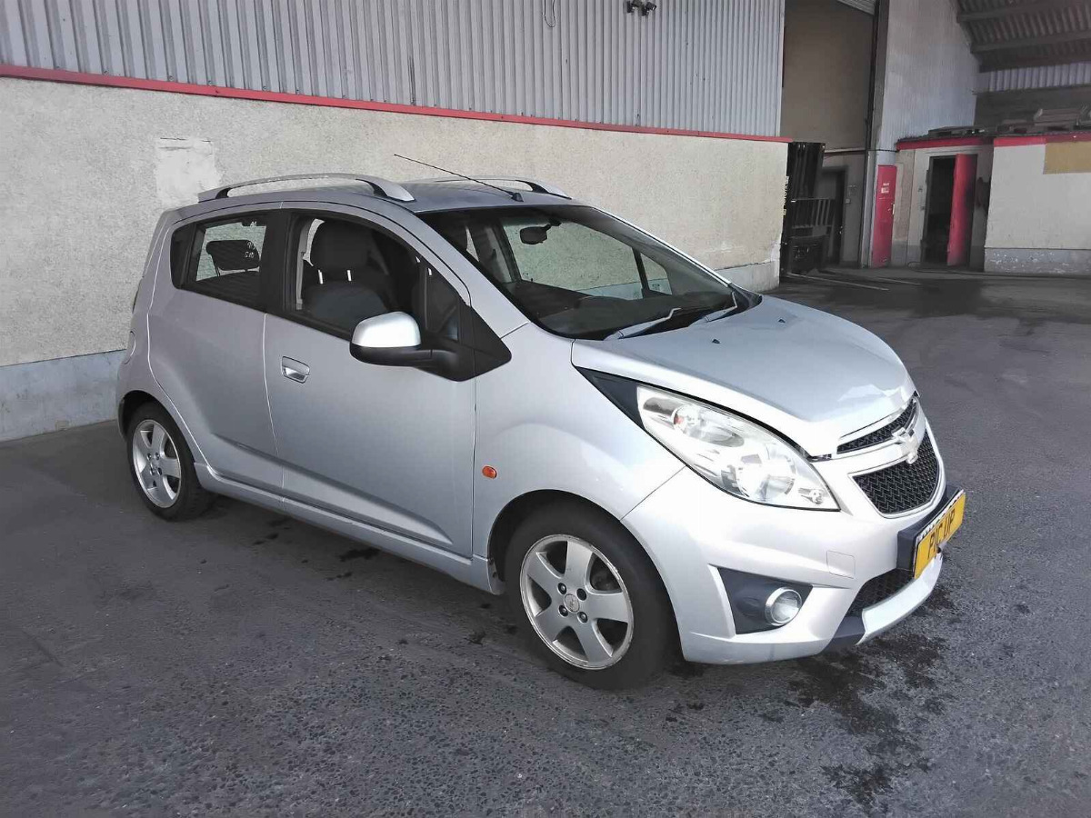 CHEVROLET spark