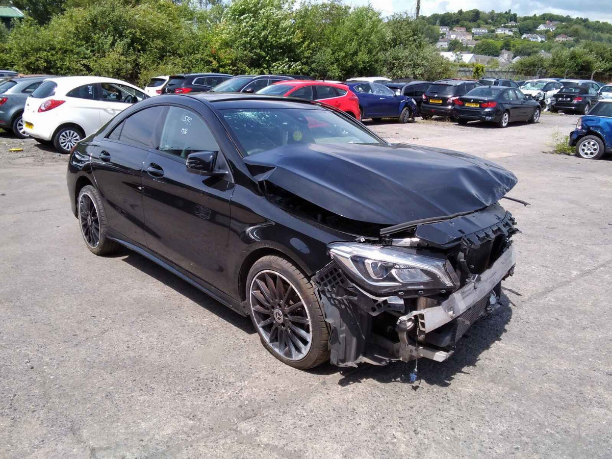 MERCEDES CLA