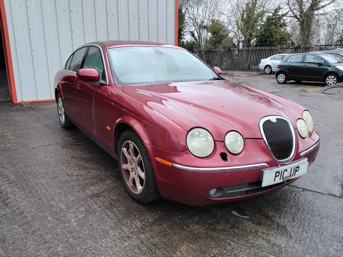 JAGUAR S-TYPE