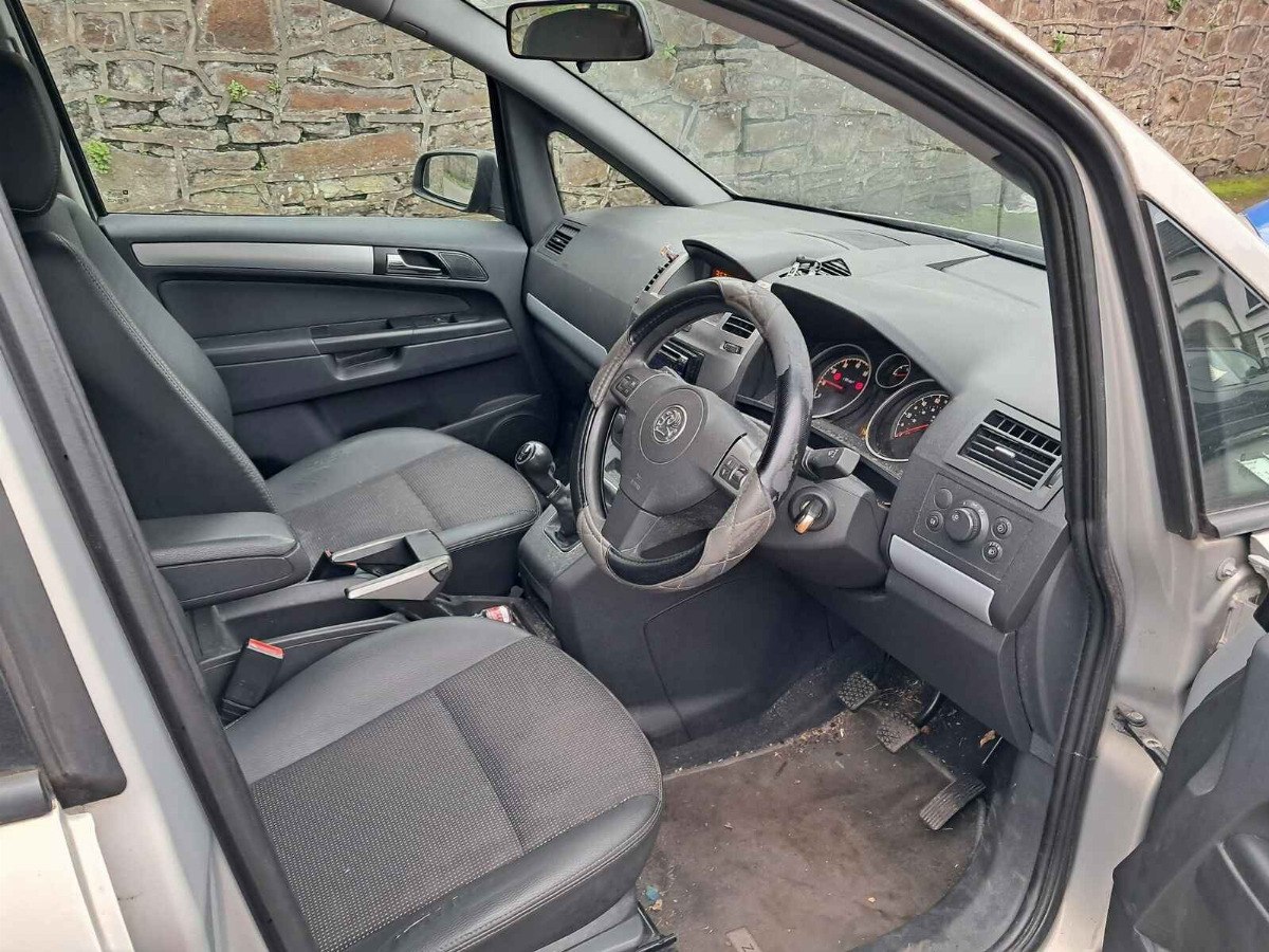 VAUXHALL ZAFIRA