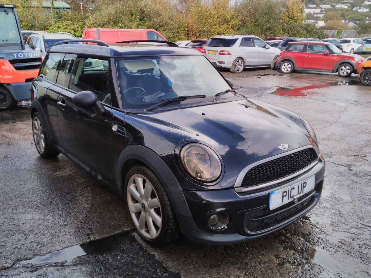 MINI CLUBMAN