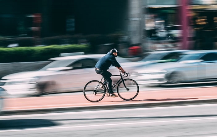 20mph speed limit for cyclists being discussed
